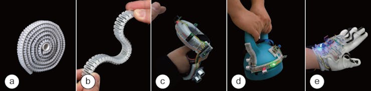 麻省理工学院的研究人员使用3D打印一种“活动铰链”模式的无焊面包板 FlexBoard