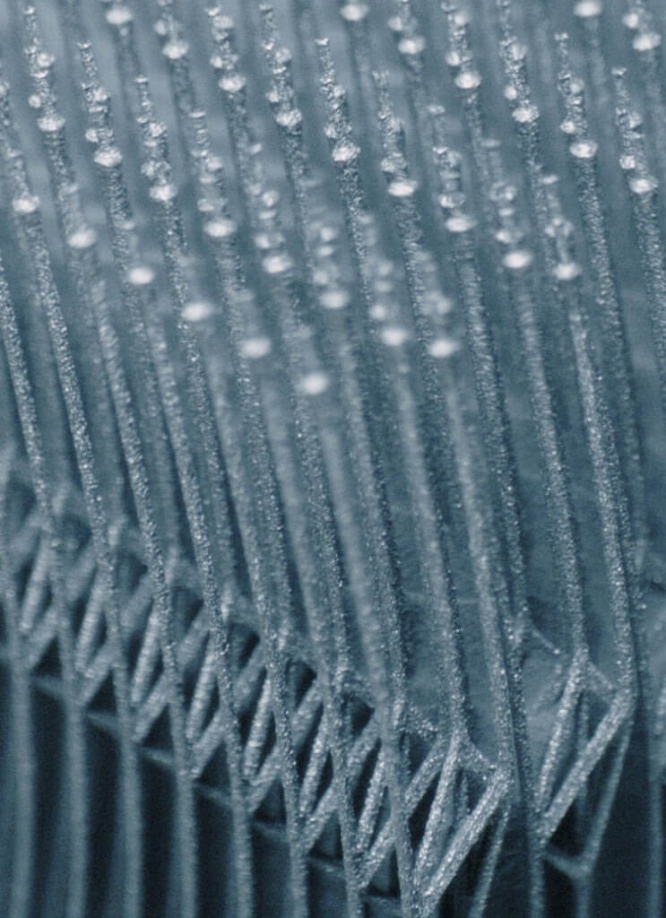 3D打印遇上可持续时尚：POC 和 AIM Sweden 展示用剩余钛制成骑行太阳镜