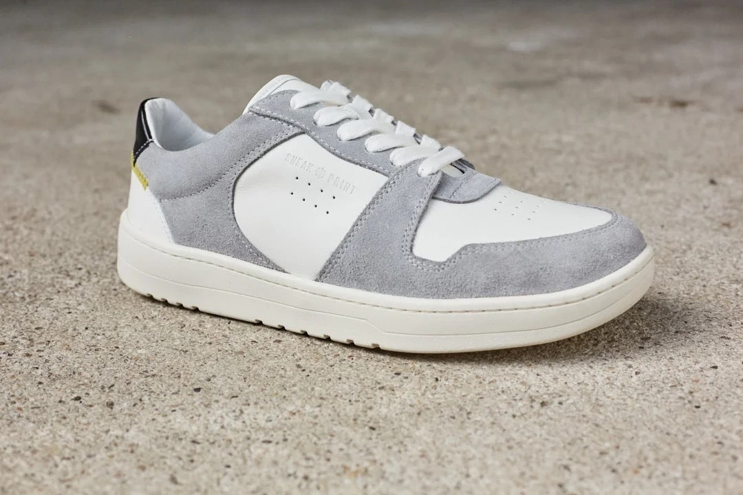 SNEAKPRINT 推出采用3D 打印中底的可定制运动鞋 RetroTechV1