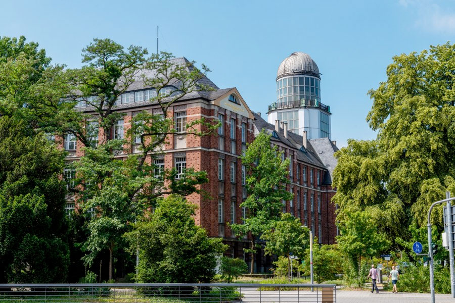 德国研究基金会 (DFG)资助德累斯顿工业大学 对新的超材料研究