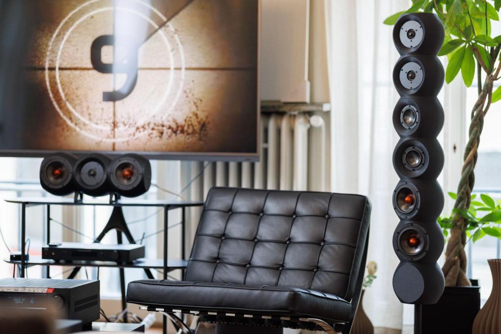 Infinite Acoustics 使用回收的工业和消费废物制造3D打印扬声器箱体