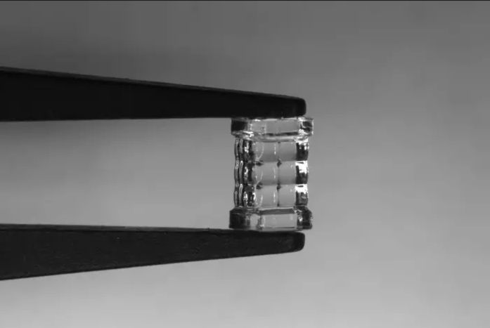 加拿大研究人员推出了一种名为模糊断层扫描的新型3D打印技术