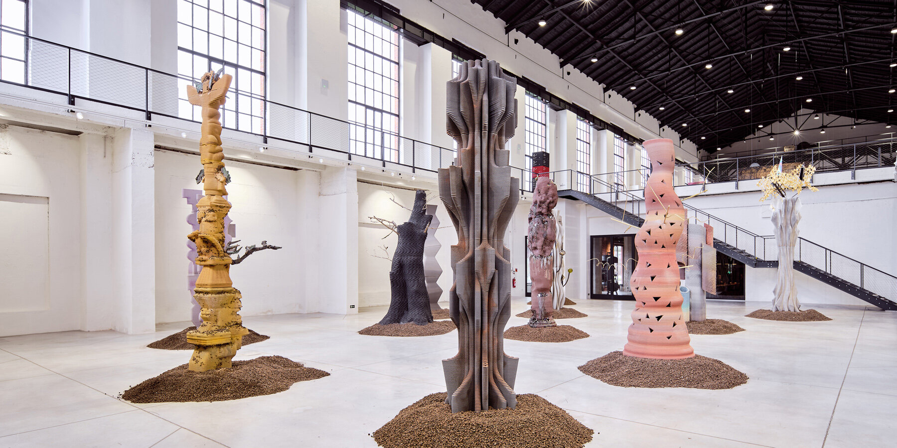 捷克艺术家 Matyáš Chochola 展出混凝土3D打印艺术雕塑