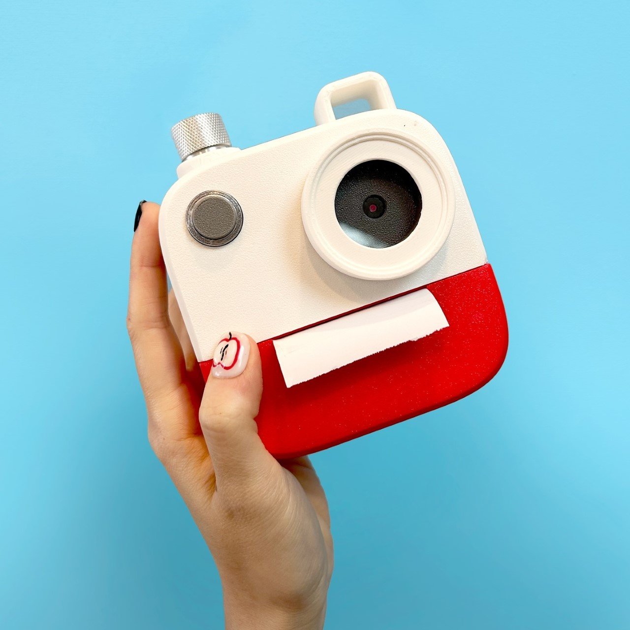 3D打印AI相机可将视觉场景转化为诗歌而非照片