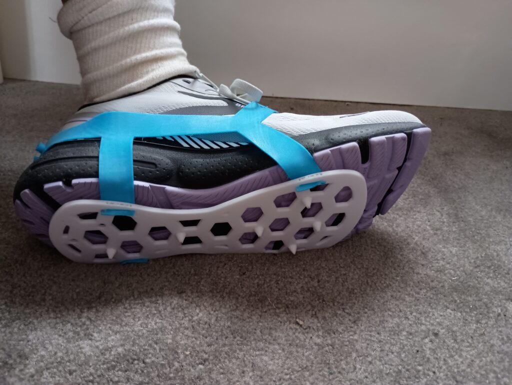 斯利珀洛克大学学生凭借其创新的3D打印钉板牵引装置获奖