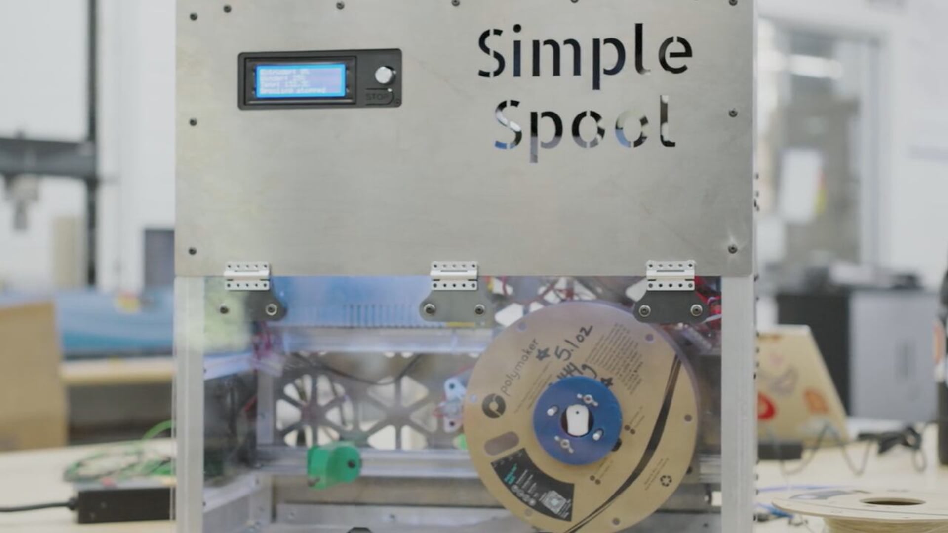 佛罗里达大学学生开发简易线轴以解决3D打印废弃物问题