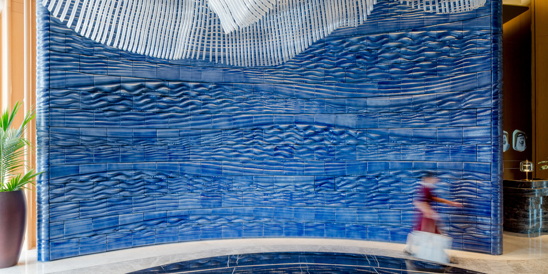 Studio RAP在迪拜酒店安装大型3D打印陶瓷墙