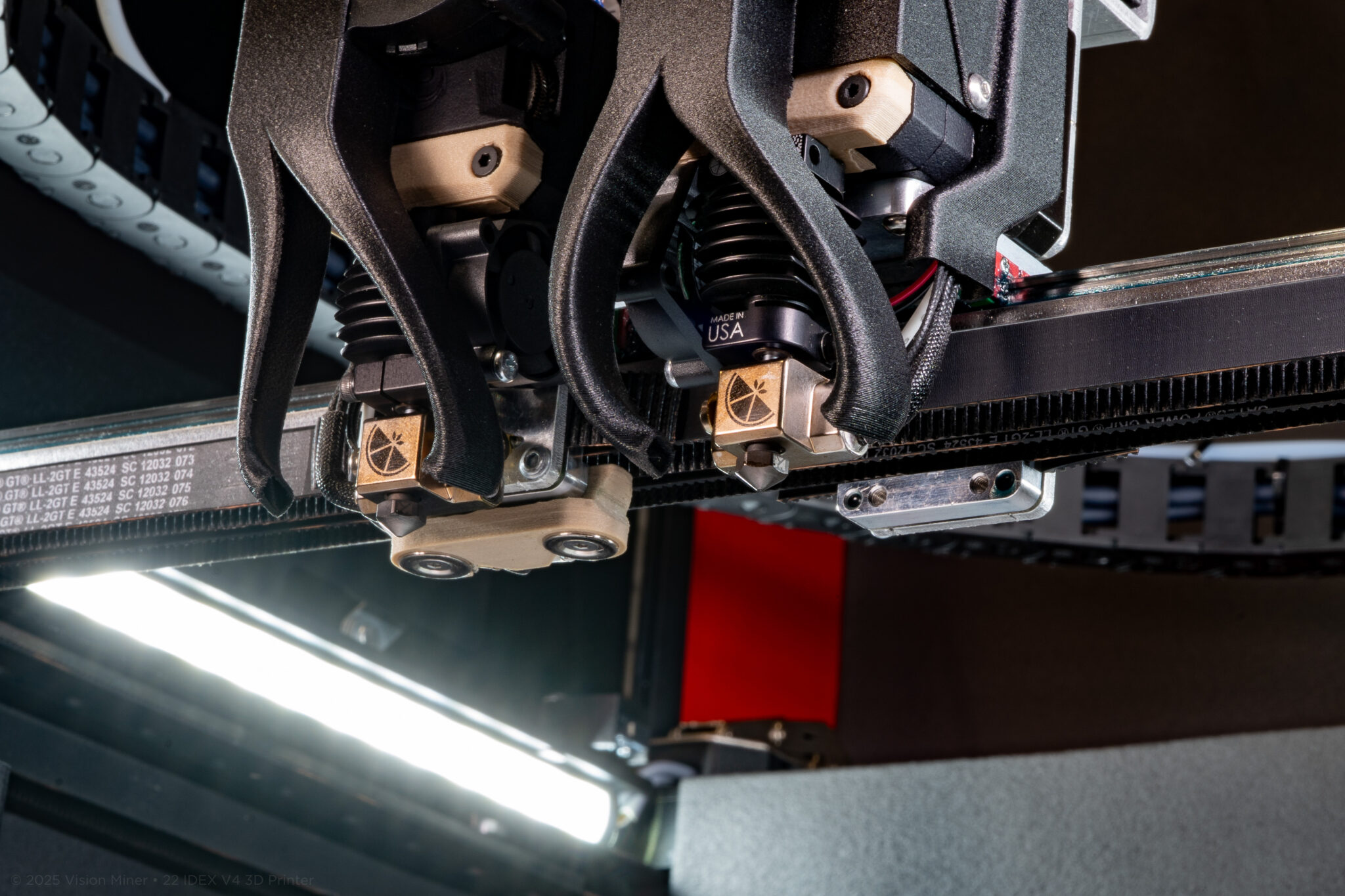 Vision Miner推出适用于高温应用的22英寸IDEX v4工业3D打印机