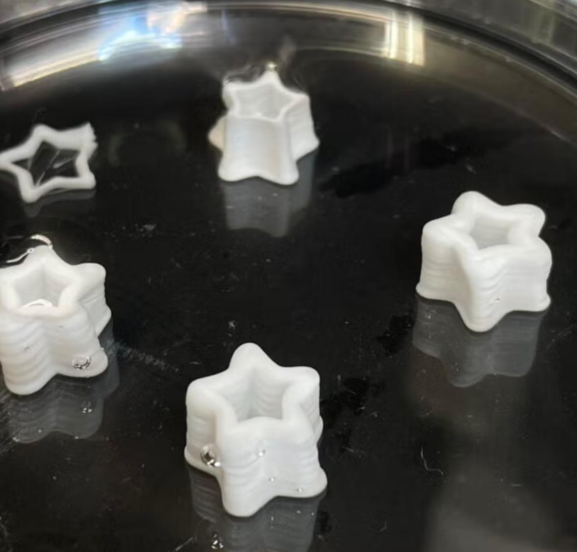 德克萨斯大学奥斯汀分校的研究人员研发出可模拟人体组织的3D打印材料